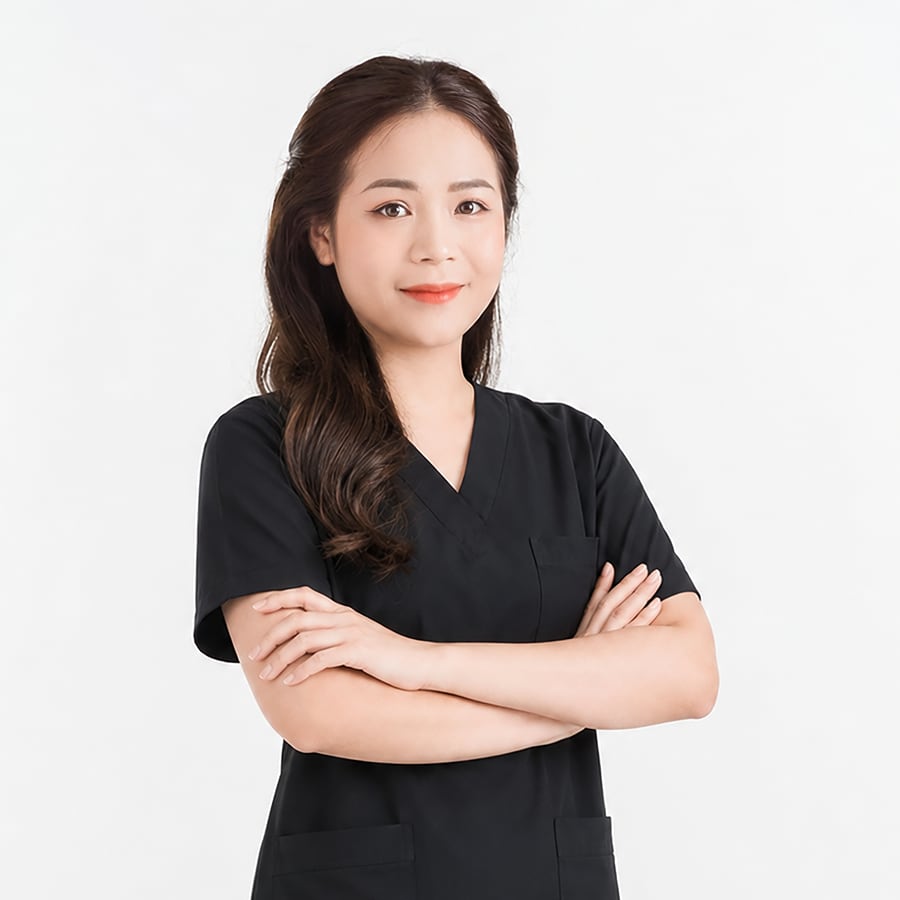 Mrs Linh Trang, người sáng lập và master phun xăm của Cenni Spa Hà Tĩnh